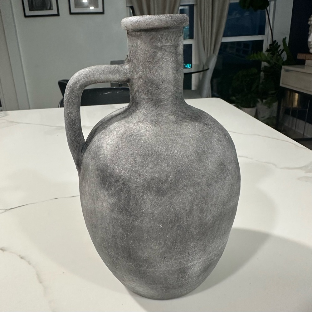 Anthropologie Amber Lewis Gray Ceramic Art Collection vase. - Picture 4 of 10